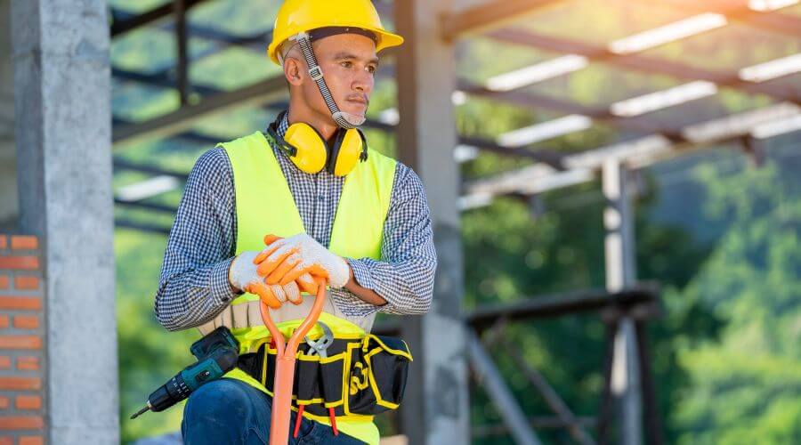 Expert new roof installation services in Leslie, MO